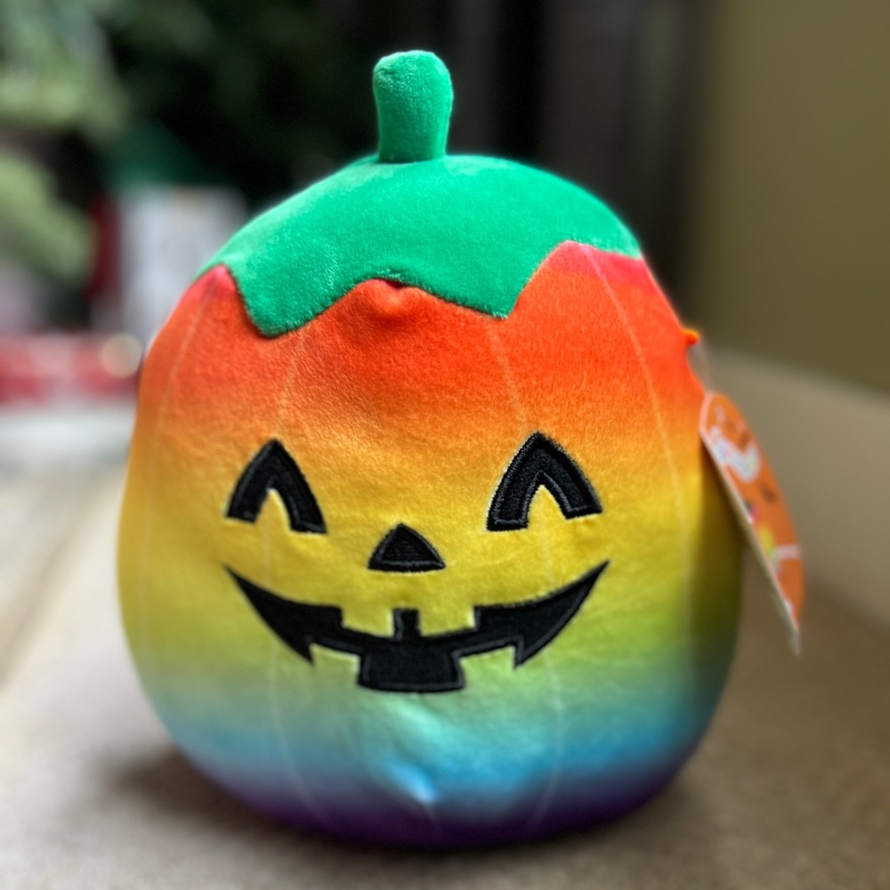 NWT Staley the Rainbow Jack-o’-lantern 8” Halloween Squishmallow
